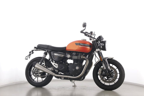 TRIUMPH SPEED TWIN 1200