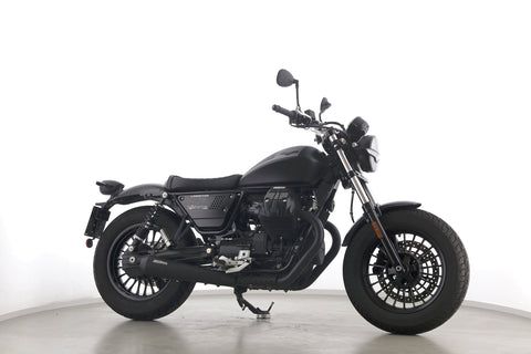 MOTO GUZZI V9 BOBBER