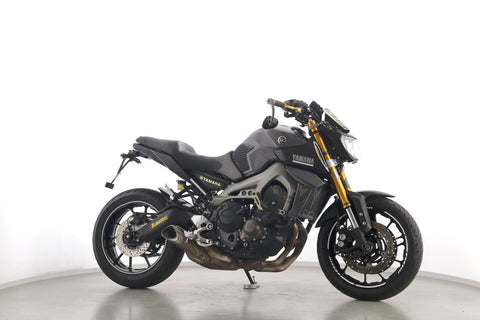 YAMAHA MT 09
