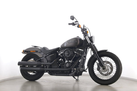 HARLEY DAVIDSON SOFTAIL STREET BOB