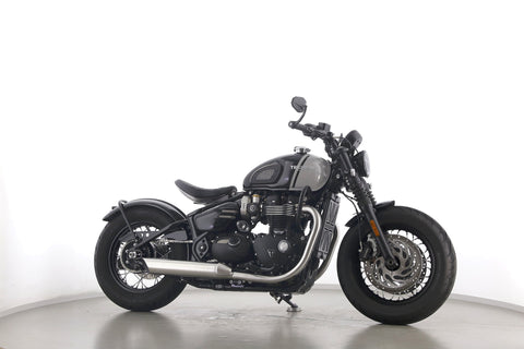 TRIUMPH BONNEVILLE BOBBER 1200
