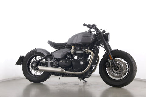 TRIUMPH BONNEVILLE BOBBER